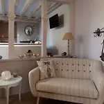 Charme Au Fil De L'eau *