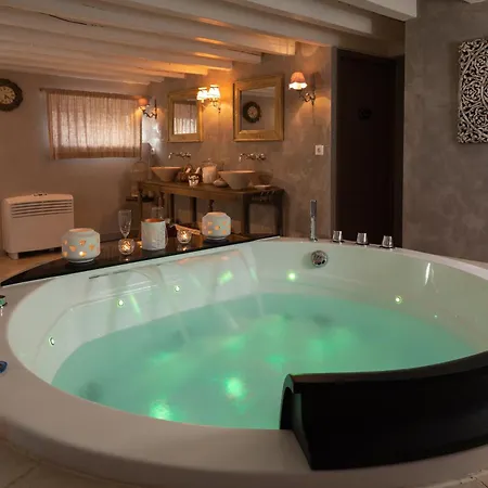 Charme Au Fil De L'eau Hotel Vendieres