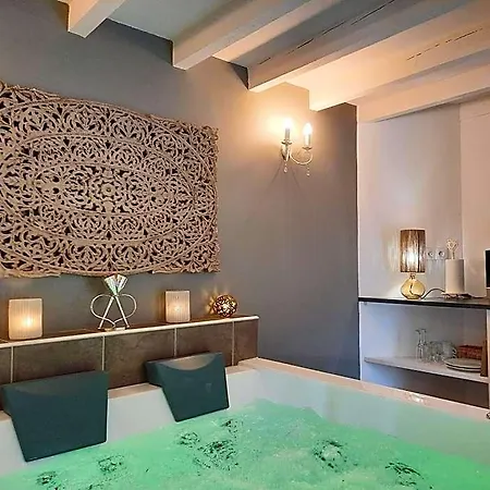 Charme Au Fil De L'eau Hotel Vendieres