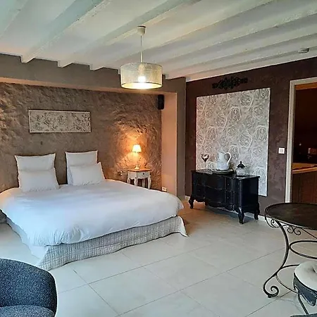 Charme Au Fil De L'eau Hotel *