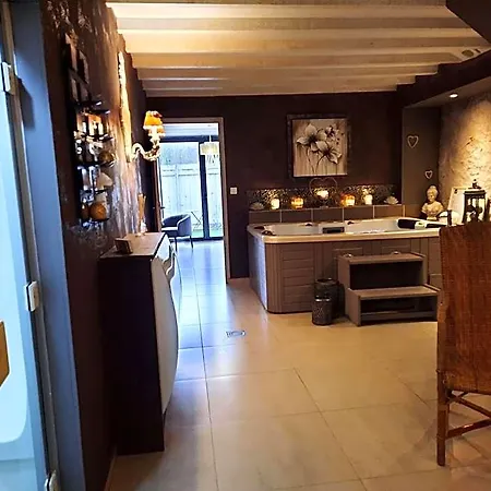 Charme Au Fil De L'eau Hotel