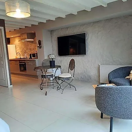 Charme Au Fil De L'eau Hotel *