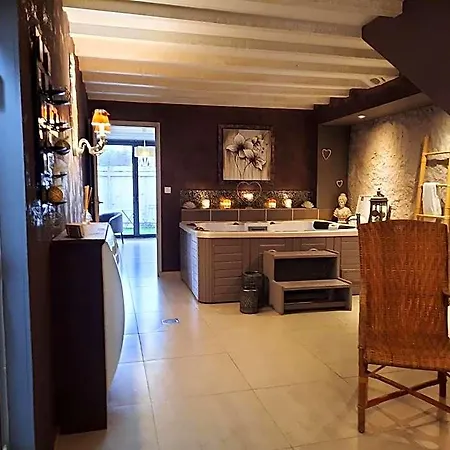 Charme Au Fil De L'eau Hotel