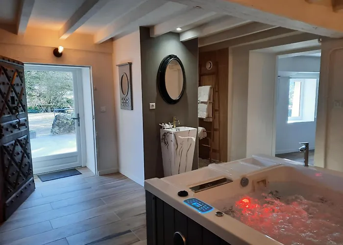 Charme Au Fil De L'eau *